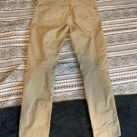 Kuhl Revolvr Lean Sawdust - Picture 2 of 8